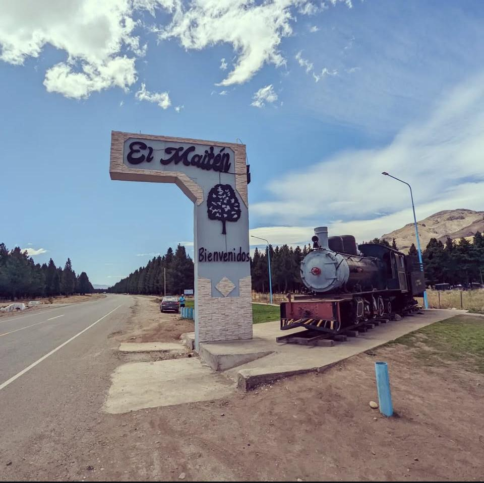 Celebración de la Fiesta del Publo en El Maitén